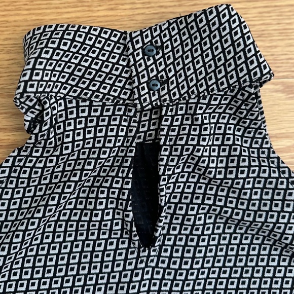 Old Navy NWOT Halter Neck Top (M) - Picture 9 of 12